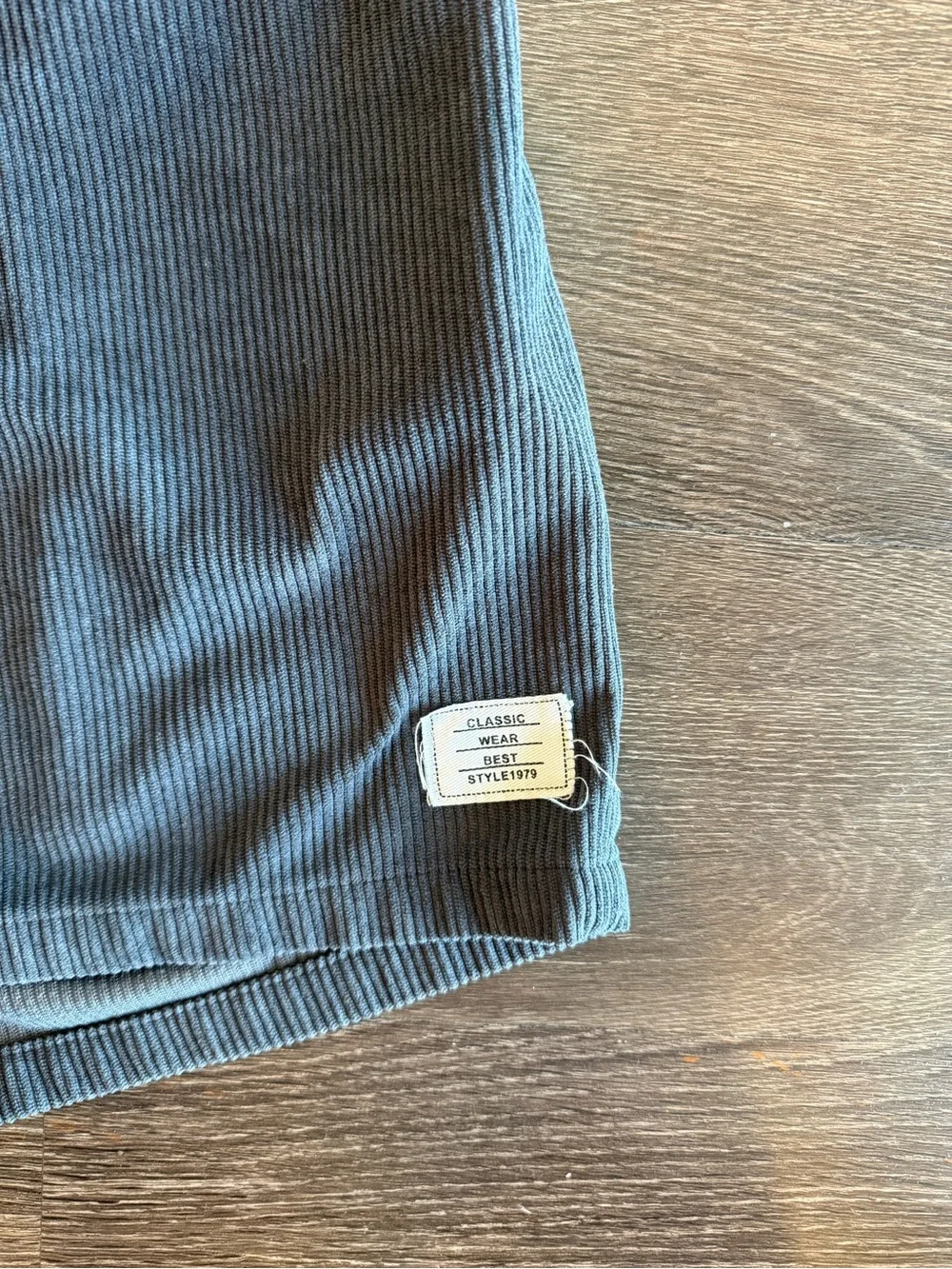 Classic Men's Charcoal Ribbed Drawstring Shorts with Cream Tie